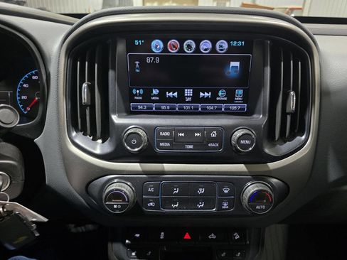 Used 2018 Chevrolet Colorado Z71 image 37