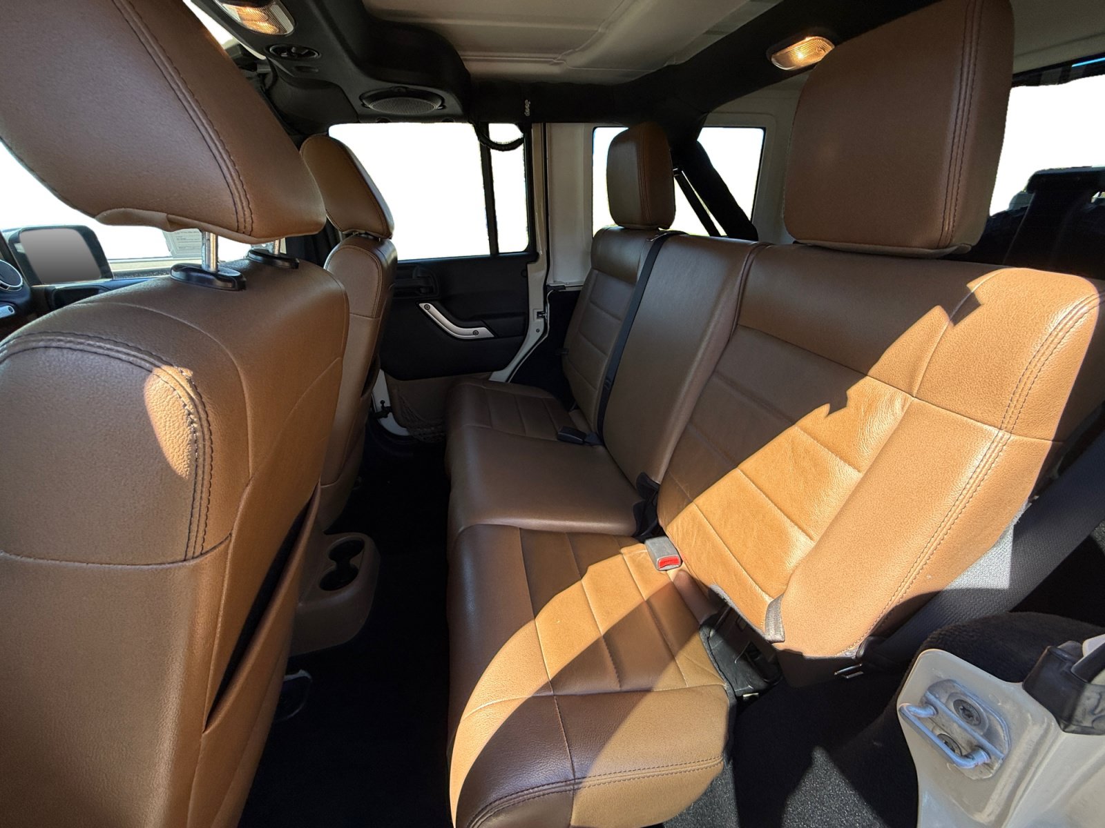 Used 2011 Jeep Wrangler Unlimited Rubicon w/ Dual Top Group AWD/4WD image 16