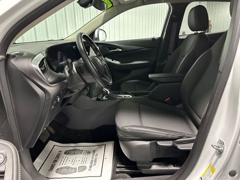 Used 2024 Buick Encore GX Preferred FWD image 9