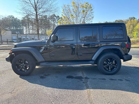 Used 2022 Jeep Wrangler Unlimited Sport image 9