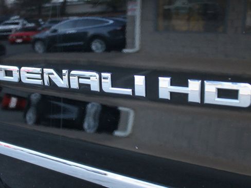 Used 2016 GMC Sierra 2500 Denali w/ Duramax Plus Package image 27