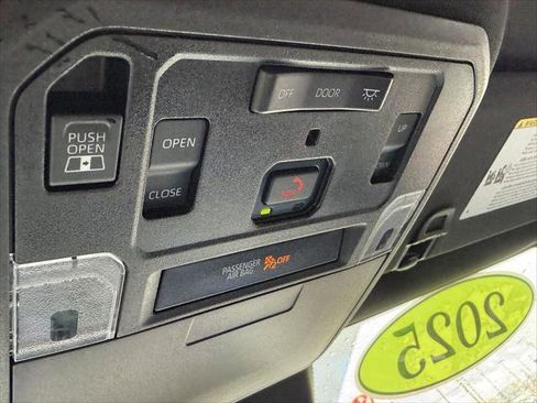 Certified 2025 Toyota Tacoma TRD Off-Road w/ TRD Off Road Upgrade Package image 28