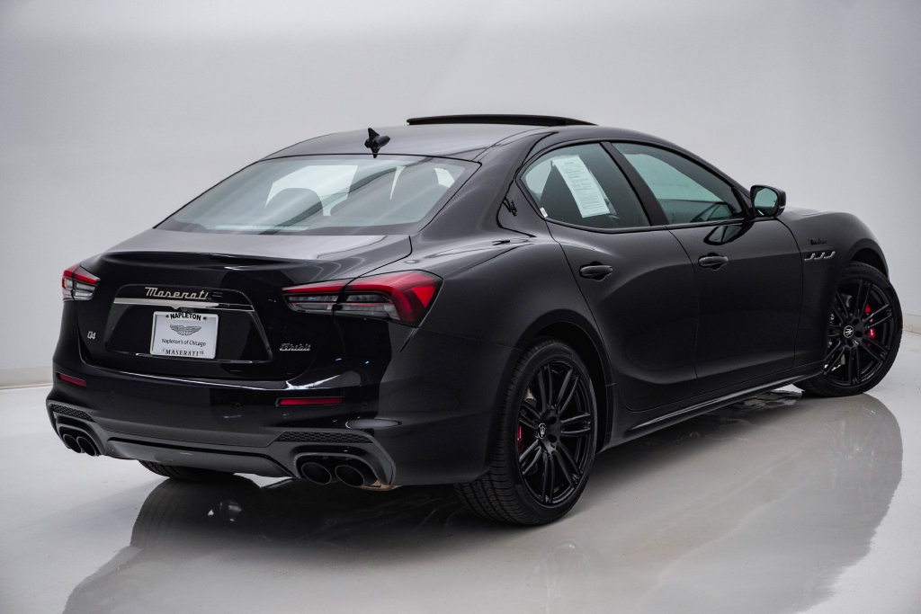 Certified 2023 Maserati Ghibli Modena Q4 AWD/4WD image 11