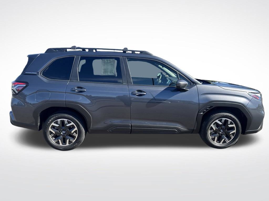 Used 2025 Subaru Forester Premium w/ Convenience Package #1 AWD/4WD image 8