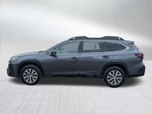 Used 2023 Subaru Outback Premium AWD/4WD image 4