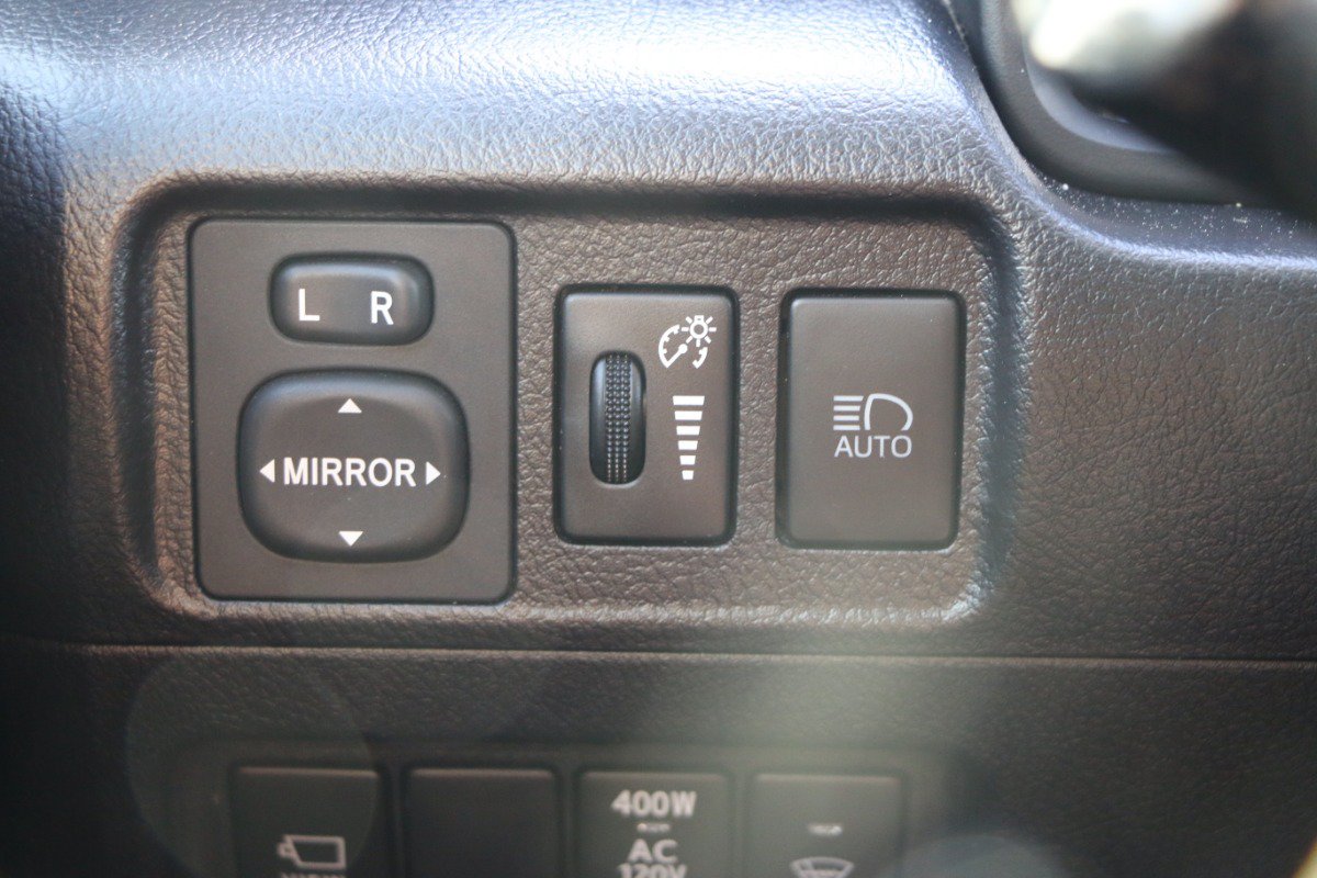 Used 2023 Toyota 4Runner Limited AWD/4WD image 22