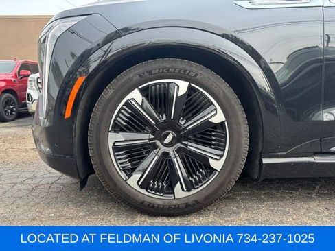 Used 2025 Cadillac Escalade IQ Sport 1 w/ Smart Trailering package AWD/4WD image 5