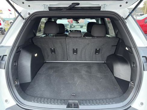 Used 2025 Chevrolet Equinox LT image 11