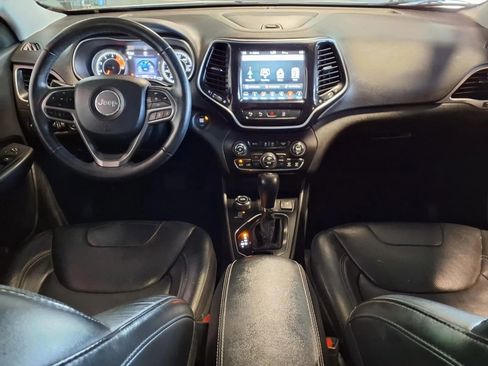 Used 2019 Jeep Cherokee Limited w/ Luxury Group AWD/4WD image 16