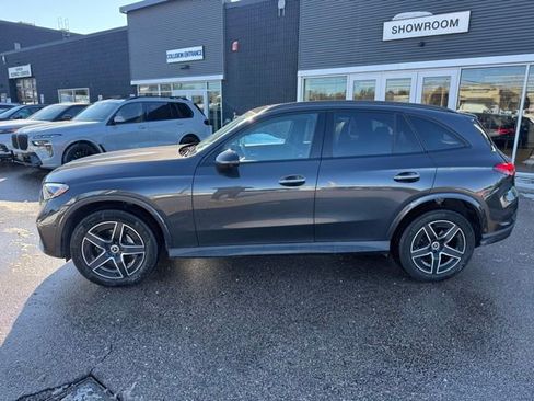 Used 2024 Mercedes-Benz GLC 300 4MATIC image 4