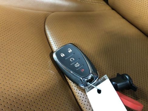 Used 2016 Chevrolet Camaro SS image 31