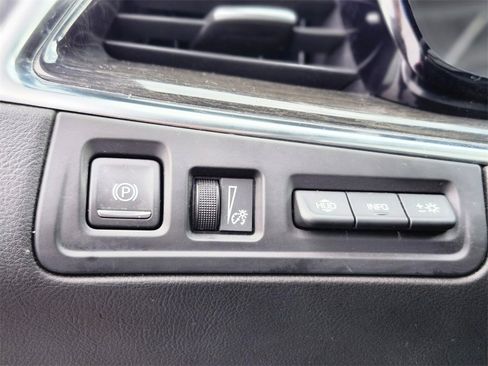 Certified 2021 Cadillac XT5 Premium Luxury image 14