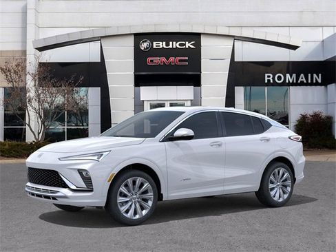 New 2026 Buick Envista Avenir image 2