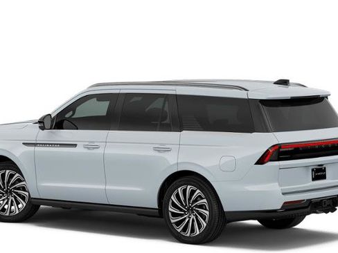 New 2026 Lincoln Navigator Black Label AWD/4WD image 2