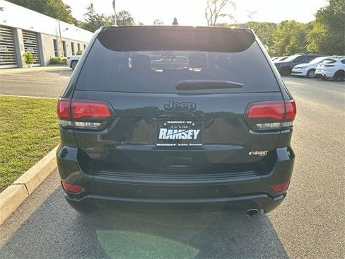 Certified 2020 Jeep Grand Cherokee Altitude image 7