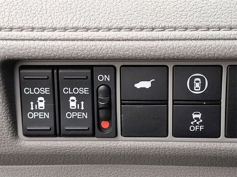 Used 2023 Honda Odyssey EX-L image 24