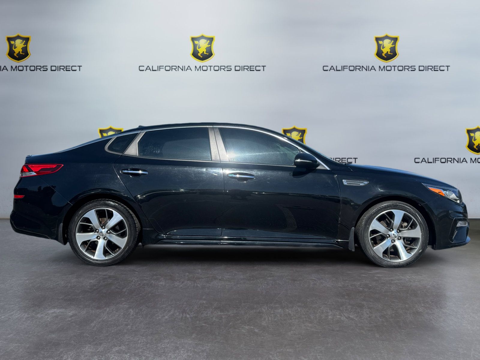 Used 2019 Kia Optima S FWD image 6