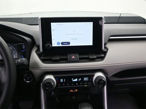 Used 2023 Toyota RAV4 XLE image 8