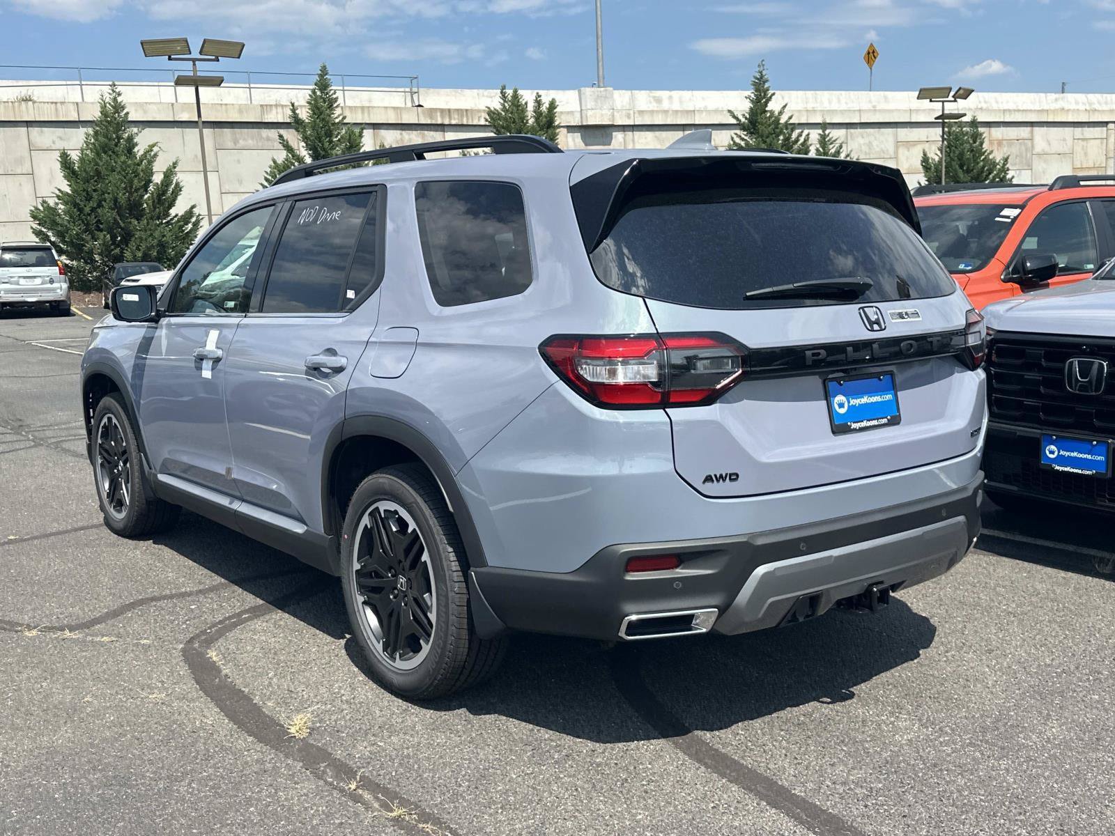 New 2026 Honda Pilot image 3