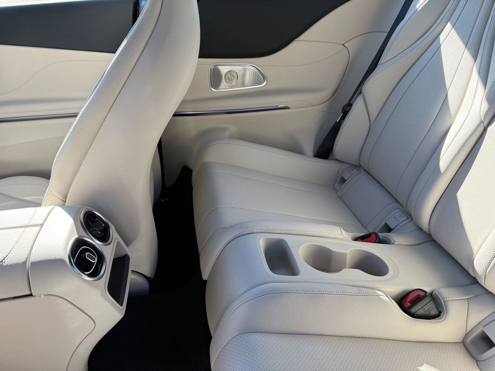 Certified 2026 Mercedes-Benz CLE 300 4MATIC Coupe image 25