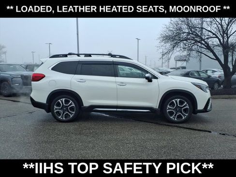 Used 2023 Subaru Ascent Touring AWD/4WD image 9