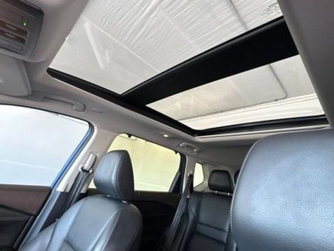 Certified 2023 Nissan Rogue SL w/ SL Premium Package FWD image 3