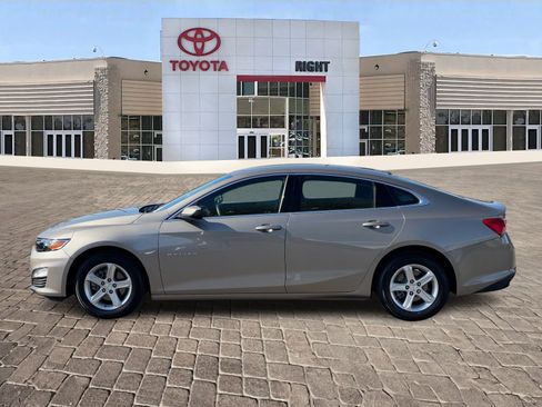 Used 2022 Chevrolet Malibu LS w/ Driver Confidence Package II image 3