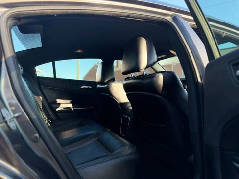 Used 2020 Dodge Charger SXT w/ Leather Interior Group RWD image 13
