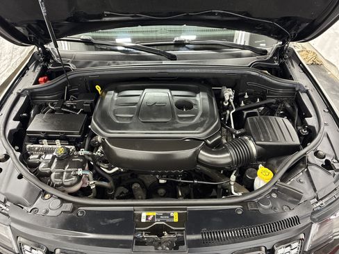 Used 2021 Jeep Grand Cherokee Laredo X image 8