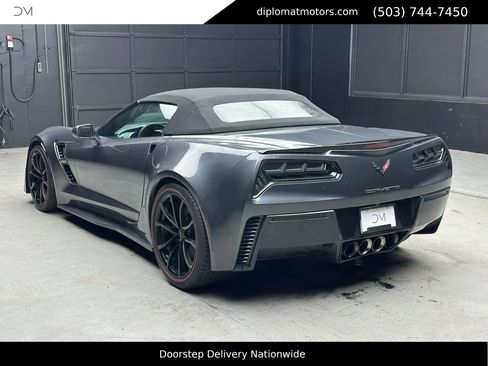Used 2017 Chevrolet Corvette Z06 image 8