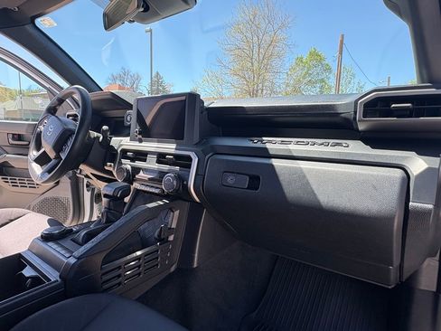 Used 2024 Toyota Tacoma SR AWD/4WD image 13