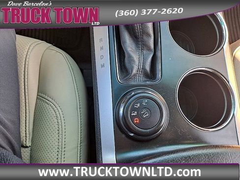 Used 2014 Ford Explorer Limited w/ Equipment Group 302A AWD/4WD image 23