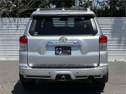 Used 2011 Toyota 4Runner SR5 w/ Premium Pkg w/Leather AWD/4WD image 11