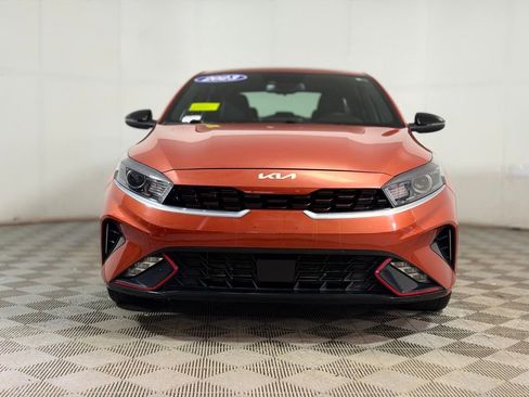 Used 2023 Kia Forte GT-Line w/ GT-Line Premium Package FWD image 9