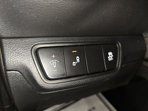 Used 2023 Kia Forte LXS w/ LXS Technology Package image 30