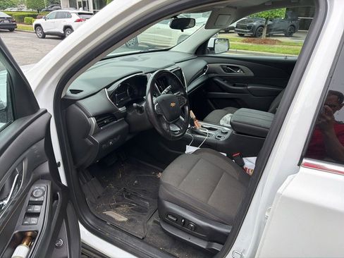 Used 2019 Chevrolet Traverse LT FWD image 12