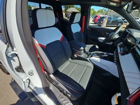 New 2026 GMC Canyon AT4X AWD/4WD image 17
