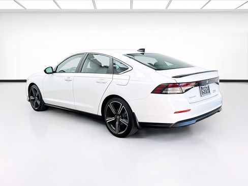 Used 2024 Honda Accord Sport image 6