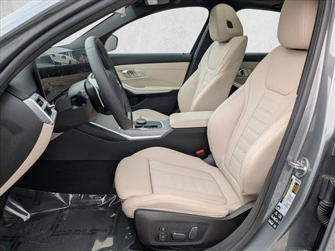 New 2026 BMW 330i xDrive Sedan w/ Premium Package AWD/4WD image 4