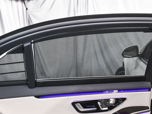 Used 2023 Mercedes-Benz S 500 4MATIC w/ Warmth & Comfort Package image 14