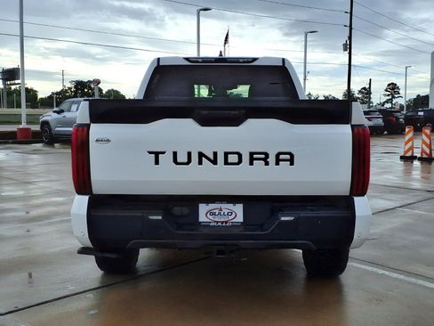 Used 2023 Toyota Tundra SR5 w/ SR5 Convenience Package AWD/4WD image 7
