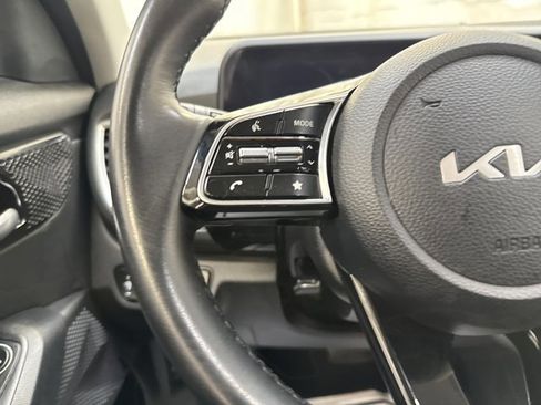 Certified 2024 Kia Seltos S FWD image 17