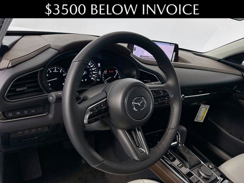 New 2025 MAZDA CX-30 2.5 Turbo w/ Premium Plus Pkg image 9