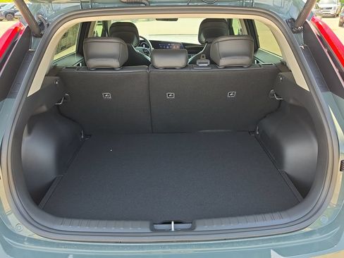 New 2026 Kia Niro Wind FWD image 10