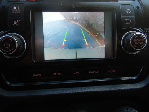 Used 2014 RAM ProMaster 2500 w/ Interior Convenience Group image 37