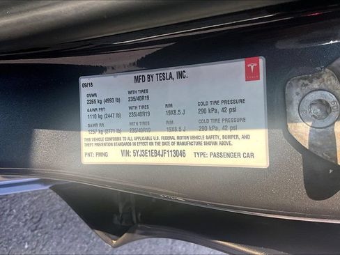 Used 2018 Tesla Model 3 Long Range AWD/4WD image 31