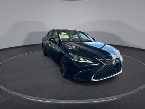 Used 2025 Lexus ES 350 w/ Premium Package FWD image 8