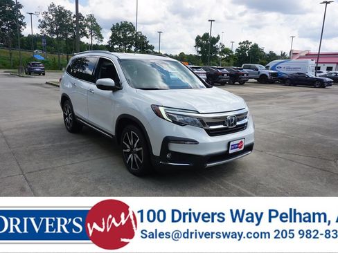 Used 2022 Honda Pilot Touring image 1