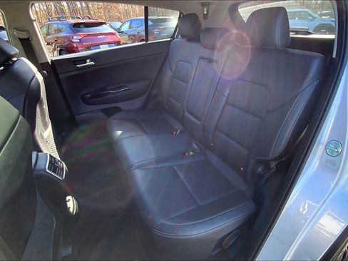 Used 2022 Kia Sportage EX image 25