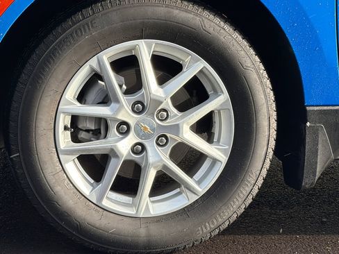 Used 2024 Chevrolet Equinox LS w/ LS Convenience Package image 25